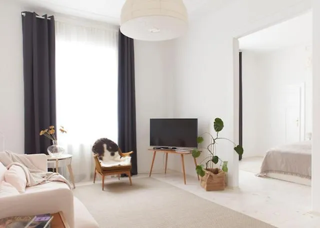 Nessi Apartment *